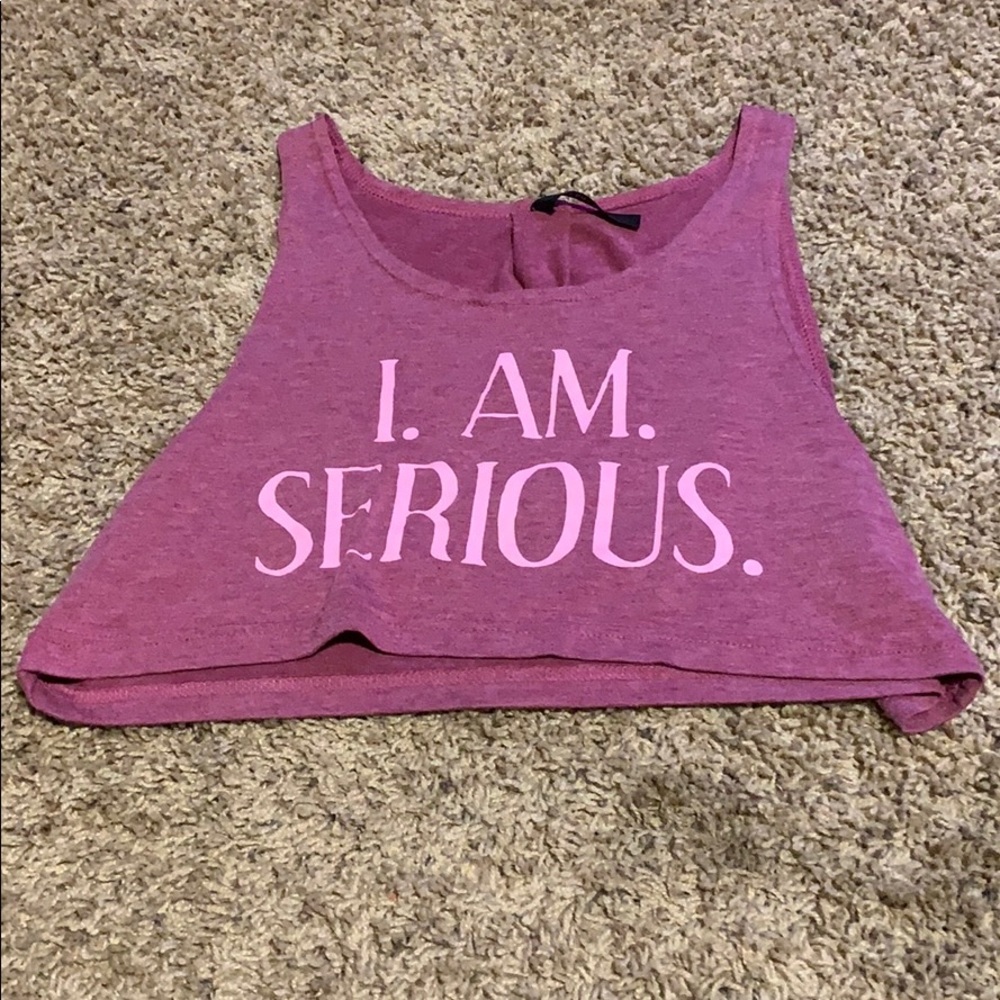 Very cropped workout shirt